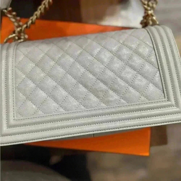 CHANEL New full set Chanel Grey hard to find color medium boy bag - Picture 5 of 13